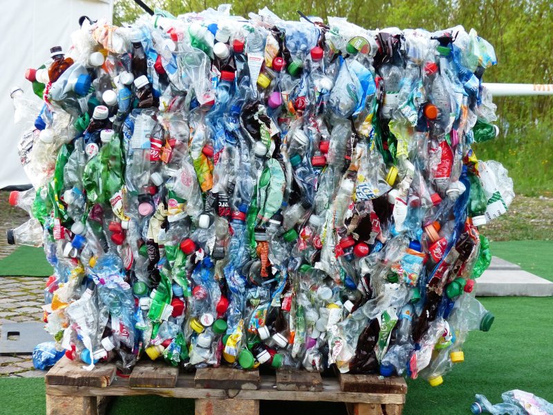 Die Wahl des richtigen Etiketts trägt dazu bei, die Recyclingquote zu erhöhen (Bild: CCL Label).
