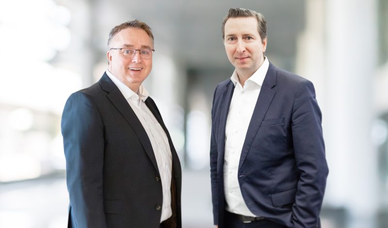 Frank Schönrath (li.), Geschäftsführer EBSA und Alexander Hornikel, Country Manager Kloepfel Consulting (Bild: Kloepfel Consulting).