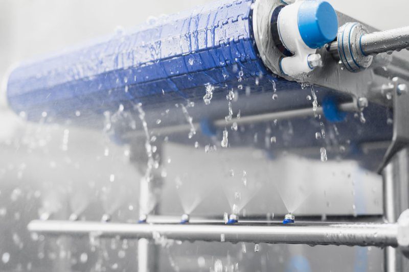 Das Modulband-Gesamtkonzept verbessert die Hygiene- und Produktsicherheit. Außerdem trägt es zur Senkung des Wasser- und Reinigungsmittelverbrauchs bei (Bild: Habasit).