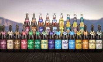 Das umfangreiche Portfolio von Oettinger Getränke umfasst nicht nur Biere, sondern auch Eistees und Softdrinks (Bild: Oettinger).