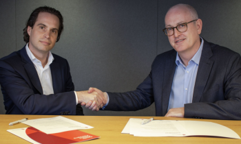 V. l.: Johannes Steurer, CEO von Aluflexpack; und David Spratt, CEO von Constantia Flexibles (Bild: Constantia).