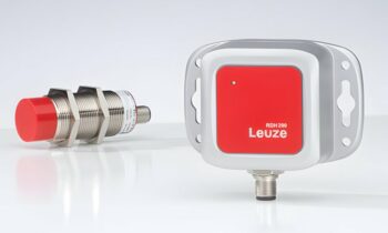 Die kompakten RFID-Lesegeräte mit IO-Link arbeiten im Hochfrequenzbereich und bieten eine Lesereichweite bis 100 mm (Bild: Leuze).