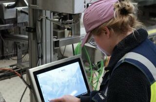 Die neue Codierlösung überzeugt bei der Brauerei Paulaner in München (Bild: MFG).