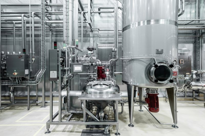 Ausmischanlagen und Sirupräume legen die Grundlagen für die Qualität des Endprodukts (Bild: Ruland).
