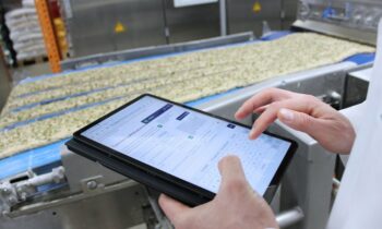Das Wissensmanagementsystem ermöglicht eine bedarfsgerechte Wissensbereitstellung und -erfassung für handwerklich geprägte Lebensmittelhersteller (Foto: Fraunhofer IVV).