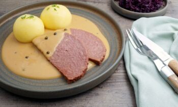 Das neue pflanzliche Konzept für Braten-Alternativen ist einfach in der Anwendung und bietet vertrauten Geschmack (Bild: Raps).