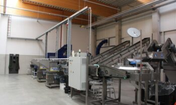 Die Entwässerung der Restflüssigkeiten erfolgt sauber und sicher über den »Liquidrainer« (Bild: Strautmann).