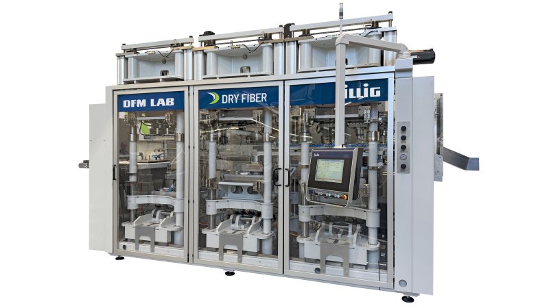 Die Labormaschine für Formteile aus Zellulosematerial läuft seit März erfolgreich im Technologiezentrum (Bild: Illig).
