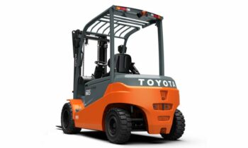 Messe-Highlight neuer Elektro-Gegengewichtsstapler (Bild: Toyota Material Handling).