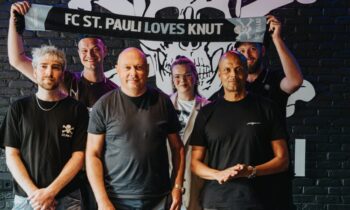 V. l.: Steffen Zink und Luca Steinhaus (beide FC St. Pauli), Dirk Hasenbein und Antonia Siewek (beide Hamburg Distilling) sowie Torben Kolschen und Patrick Mushatsi-Kareba (beide FC St. Pauli; Bild: FC St. Pauli).