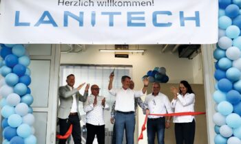 Lanitech öffnet die Türen. V. l.: Felix Munske, Serviceleitung; Andreas Niescery, Vertriebsmanager; Torsten Winterlich, technischer Großkundenbetreuer; Kristian Blomqvist, Geschäftsführer; Alfredo Lorente, Vertriebsleitung; Mirsada Kurtanovic, Innendienstleitung (Bild: Lanitech).